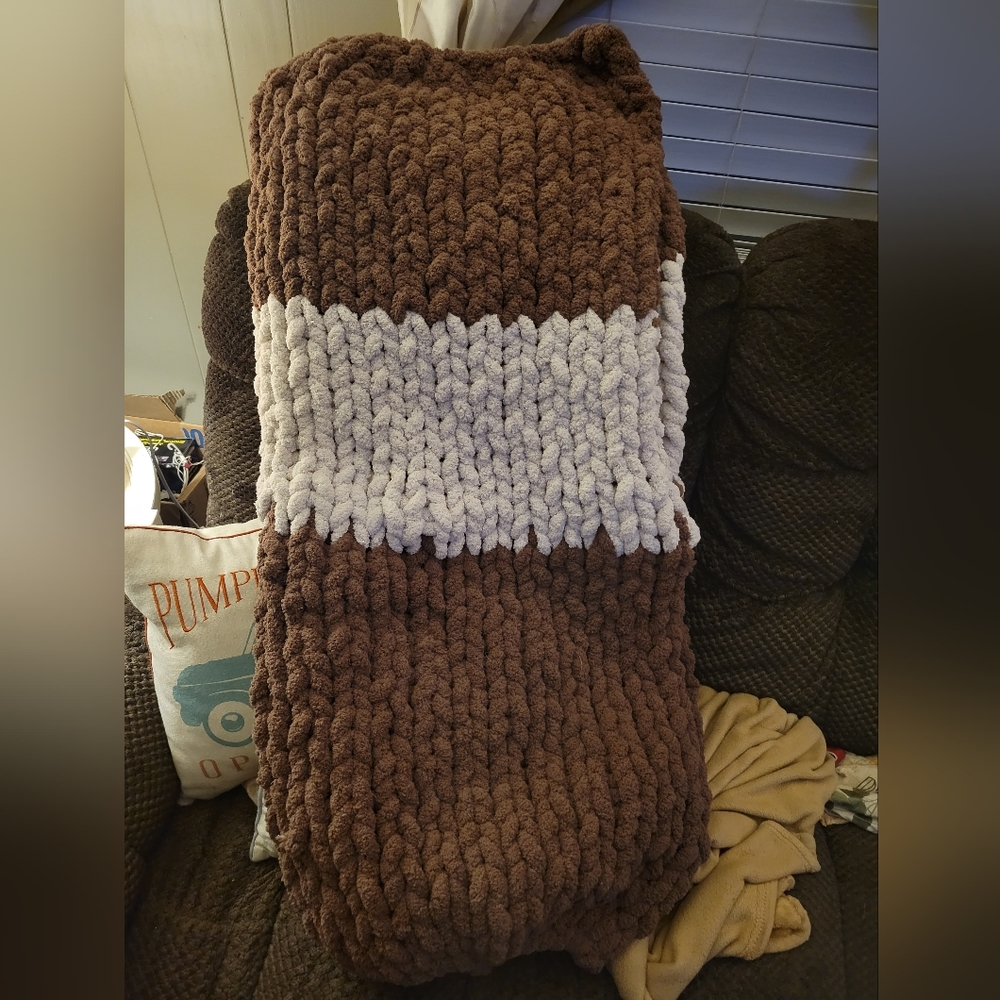 Hand made chunky knit throw